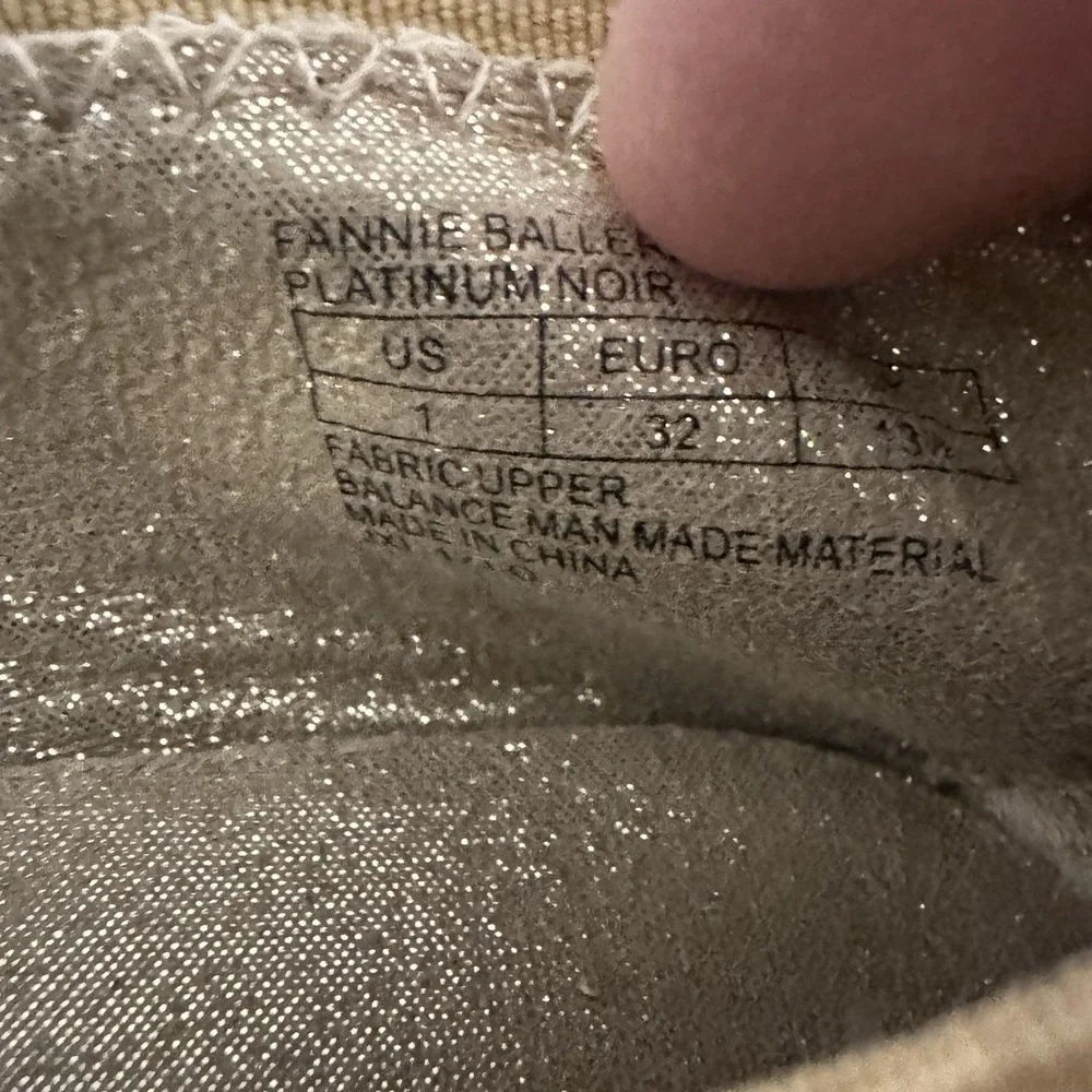 STUART WEITZMAN Gold Metallic Ballet Flat Shoes, Size: 1‎ Girls